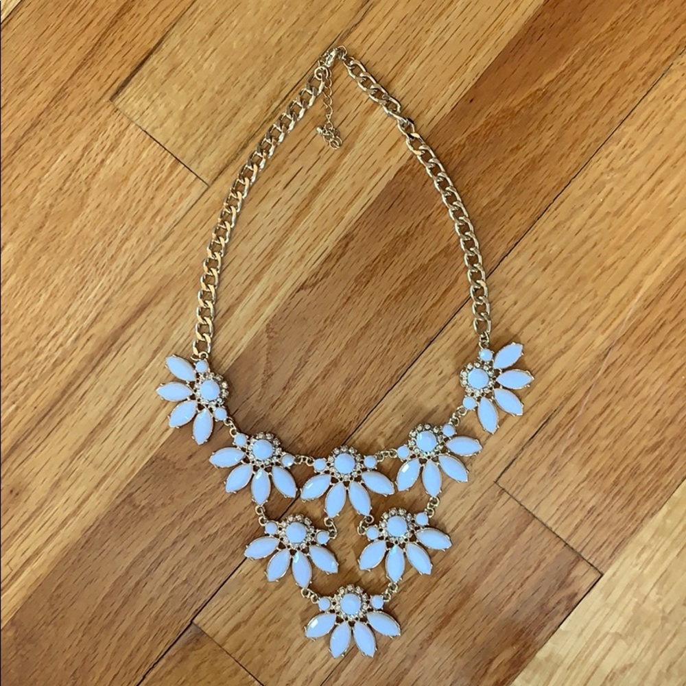Statement necklace